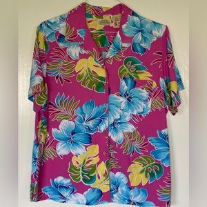 StJohn’s Bay women’s button down shirt
